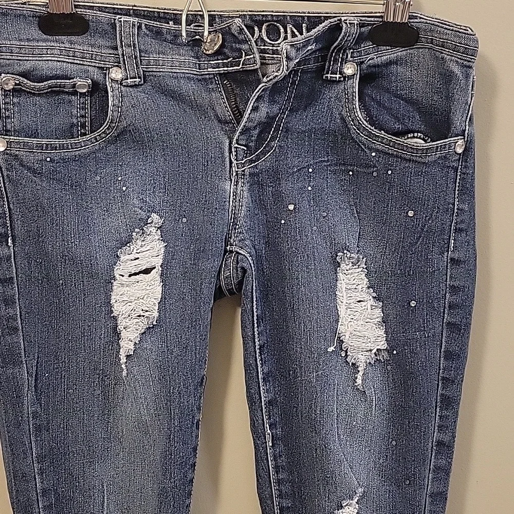 London Ripped Jeans - Picture 2 of 5
